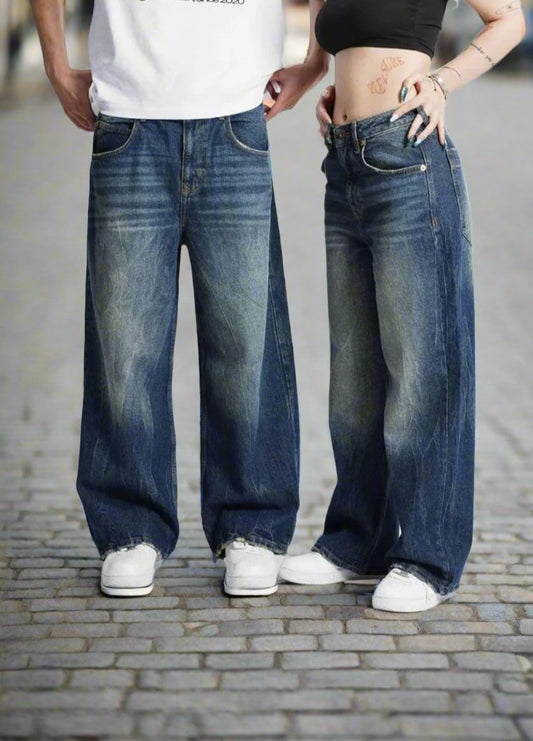 Tidløse Blå Denim Jeans i Unisex Passform for Kvinner og Menn