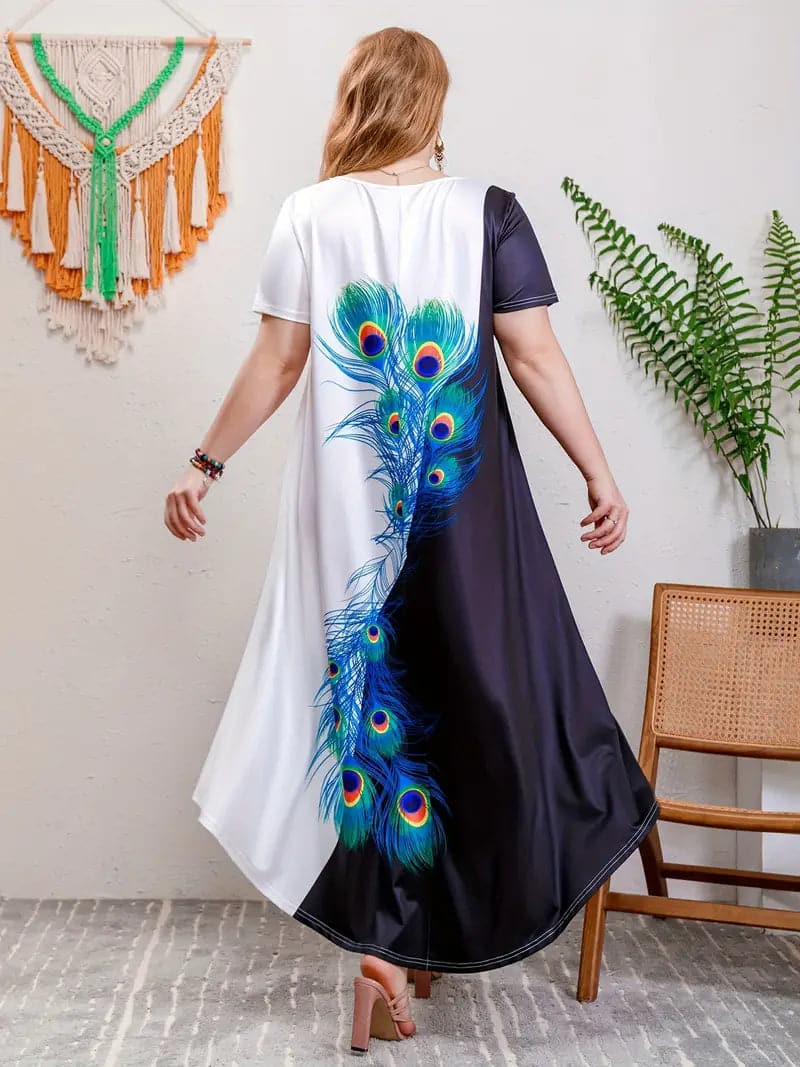 Kara - Vid kjole med fargerikt mønster